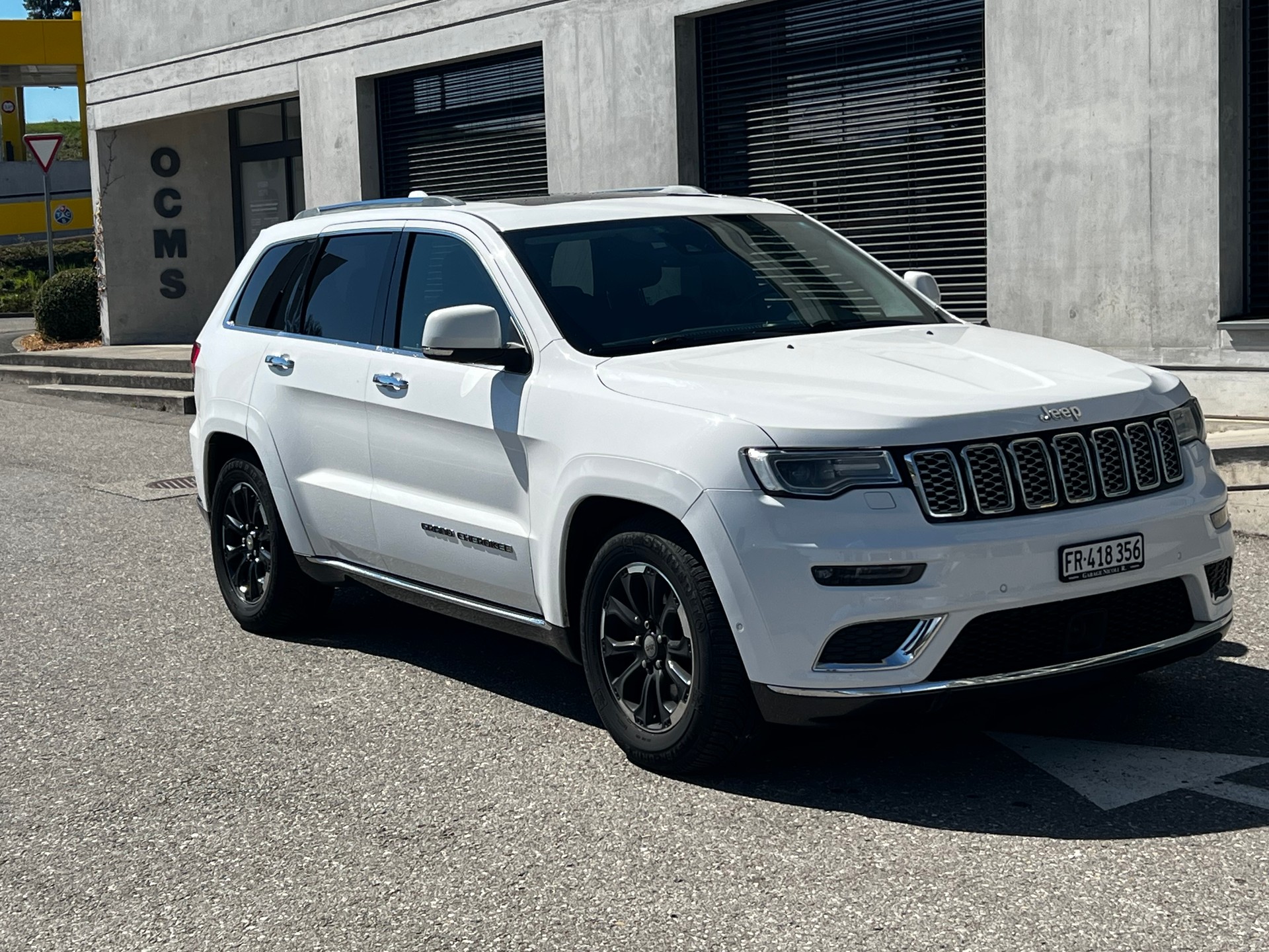 JEEP Grand Cherokee 3.0 CRD Summit Automatic-image-1