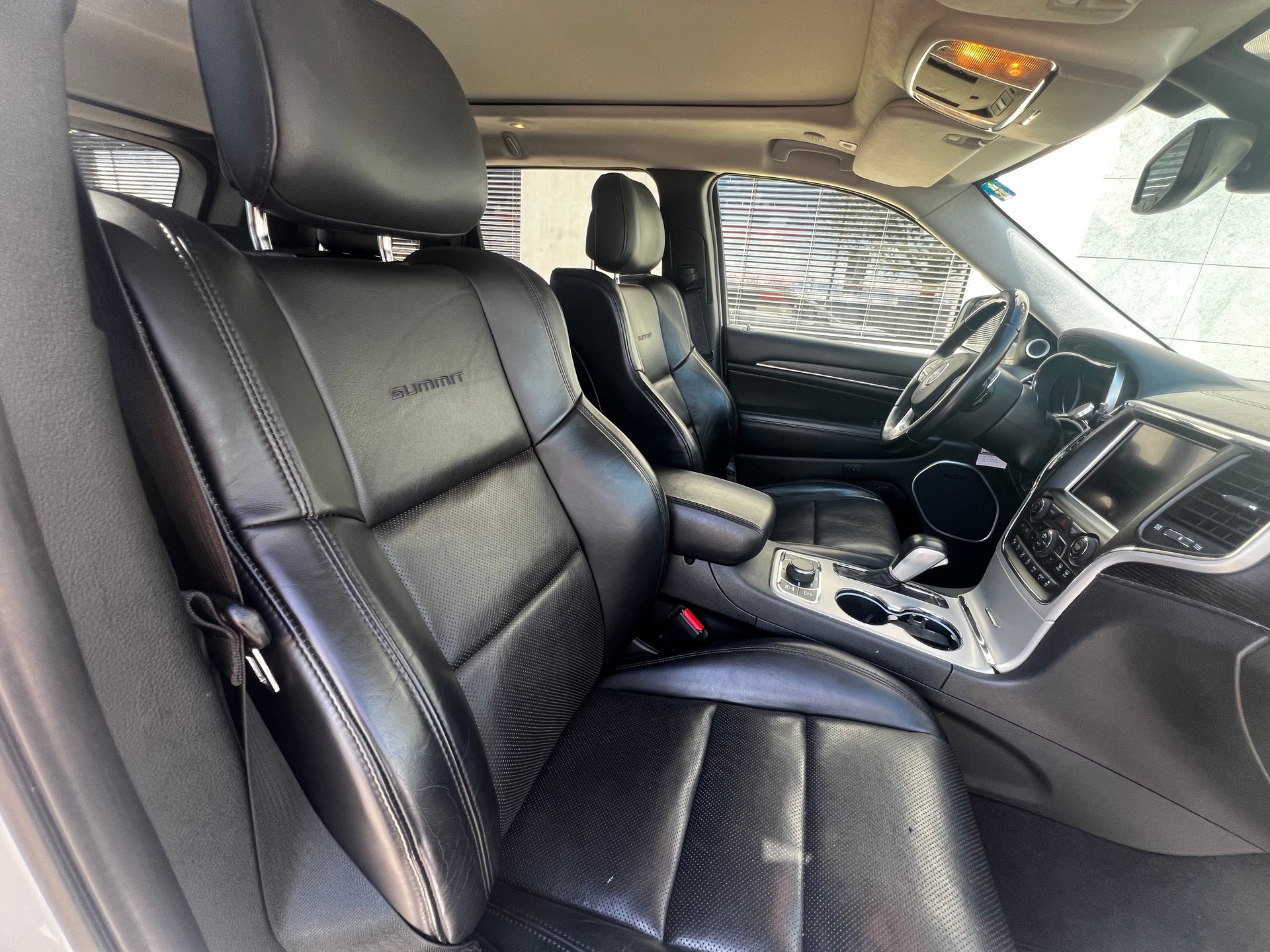 JEEP Grand Cherokee 3.0 CRD Summit Automatic-image-7