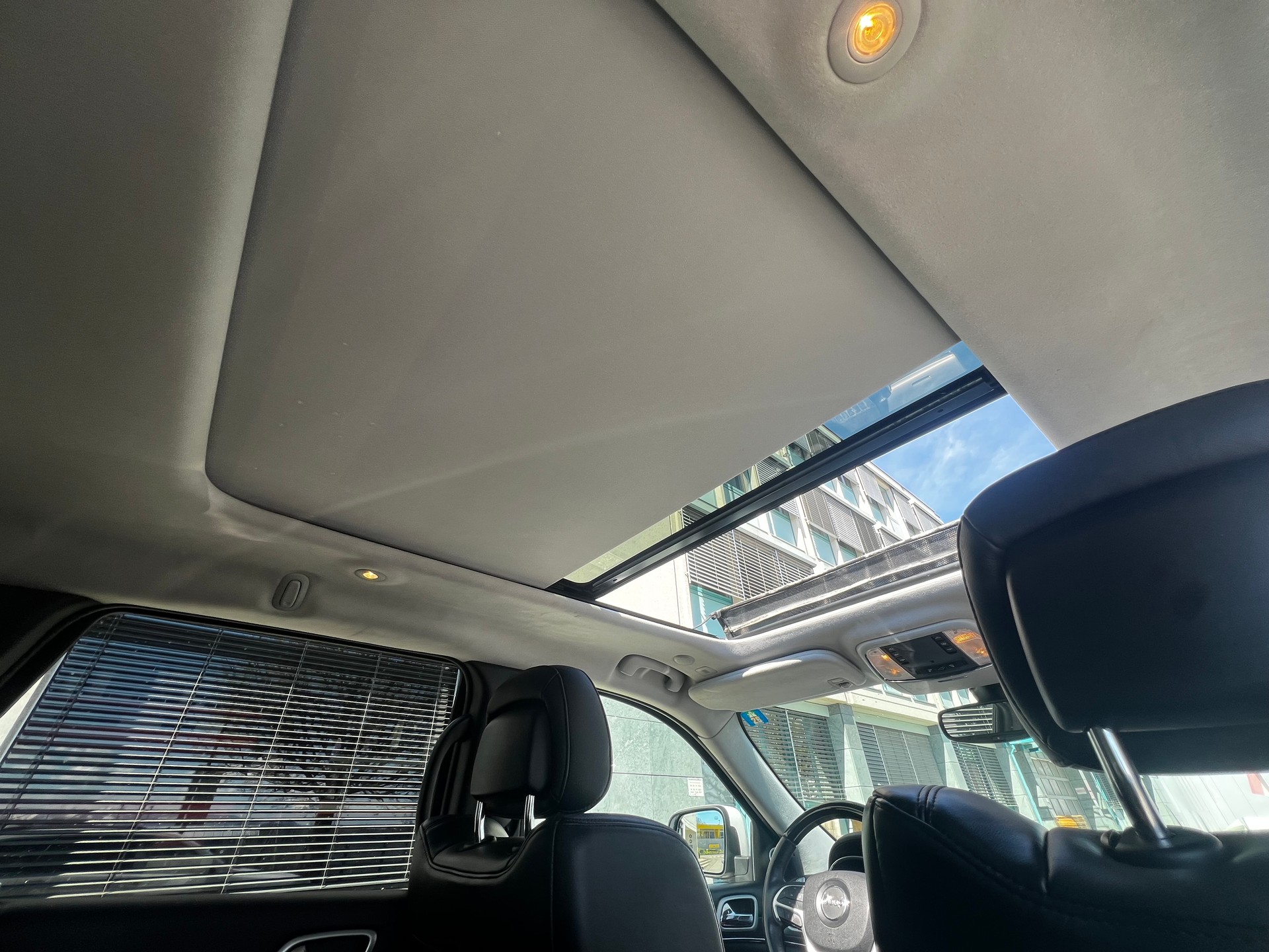 JEEP Grand Cherokee 3.0 CRD Summit Automatic-image-14