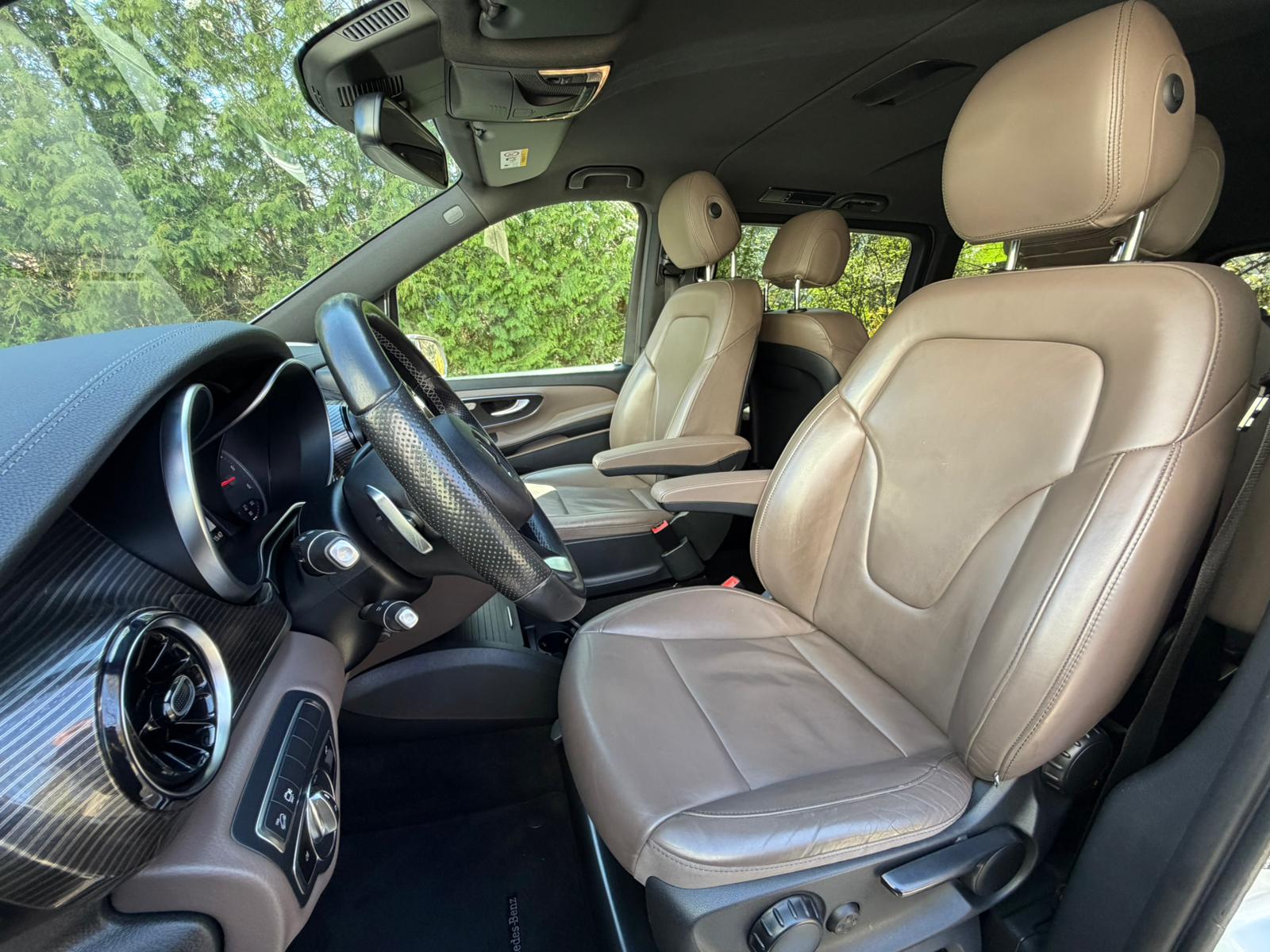 MERCEDES-BENZ V 300 d lang Avantgarde 4Matic 9G-Tronic-image-12