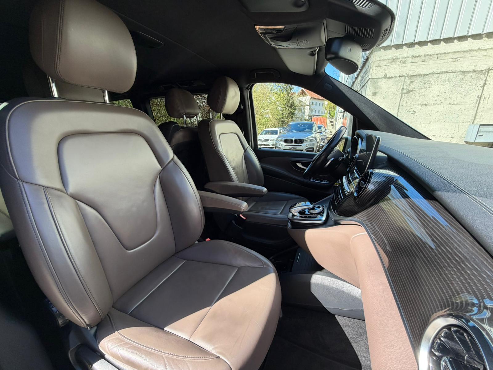 MERCEDES-BENZ V 300 d lang Avantgarde 4Matic 9G-Tronic-image-24