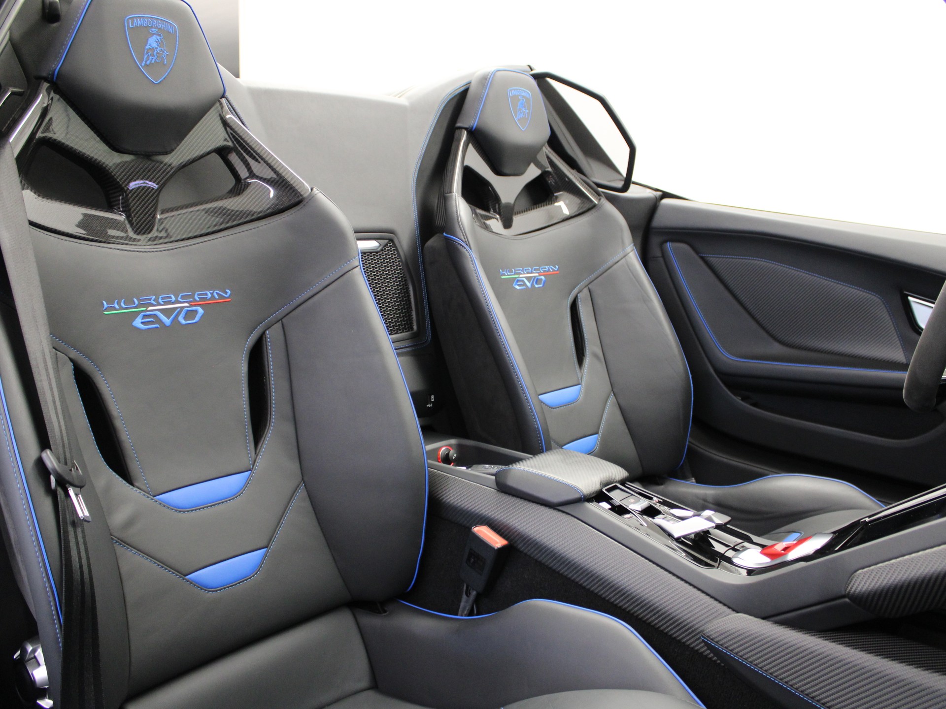 LAMBORGHINI Huracan EVO Spyder DCT-image-7