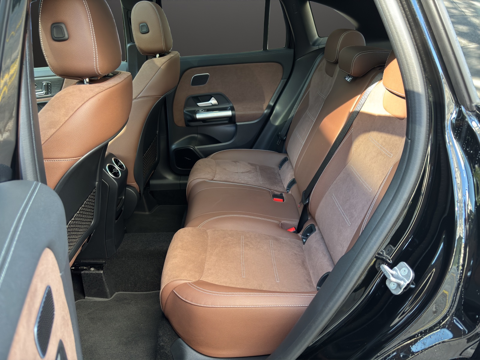 MERCEDES-BENZ GLA AMG 45 S 4Matic+ 8G-DCT-image-13