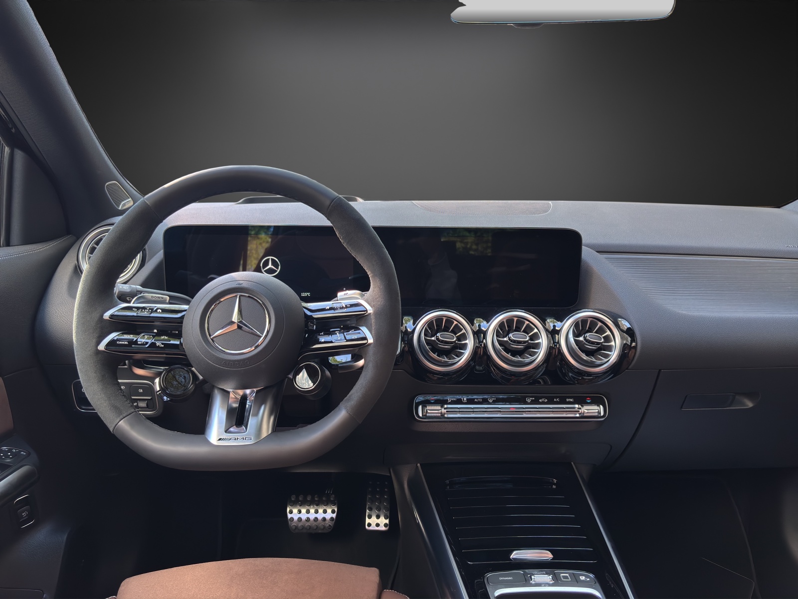 MERCEDES-BENZ GLA AMG 45 S 4Matic+ 8G-DCT-image-10