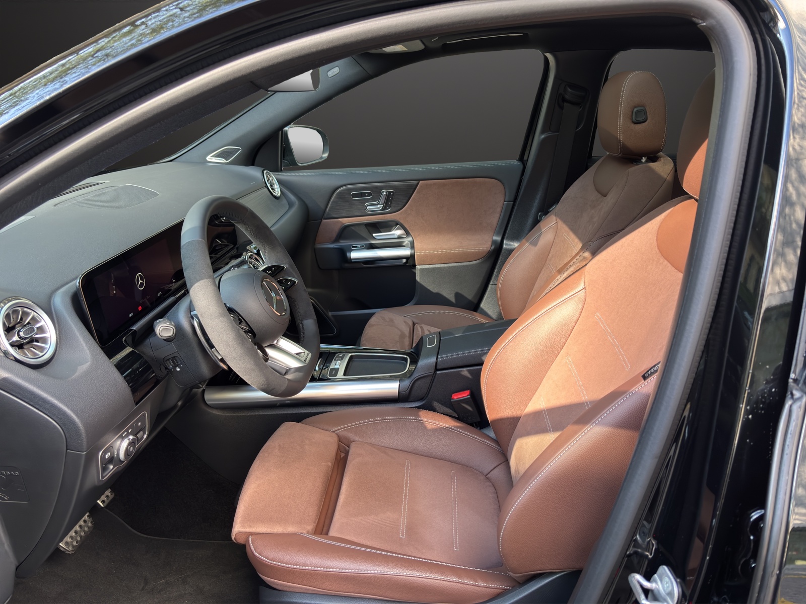 MERCEDES-BENZ GLA AMG 45 S 4Matic+ 8G-DCT-image-9