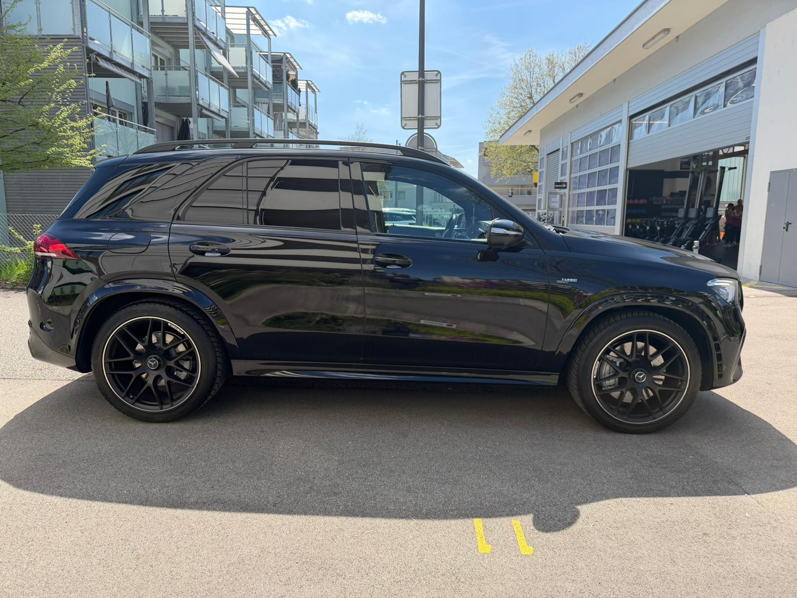 MERCEDES-BENZ GLE 53 AMG 4Matic+ 9G-Speedshift-showroom-element-1