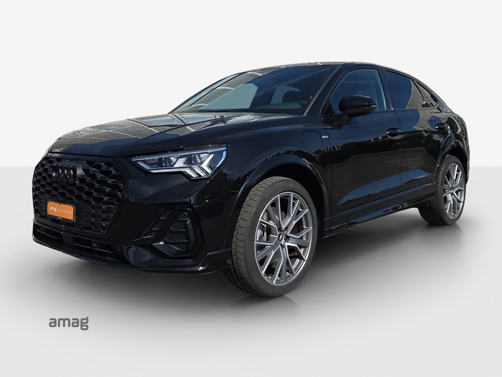 AUDI Q3 Sportback 45 TFSI e S line Attraction S-tronic-image-0