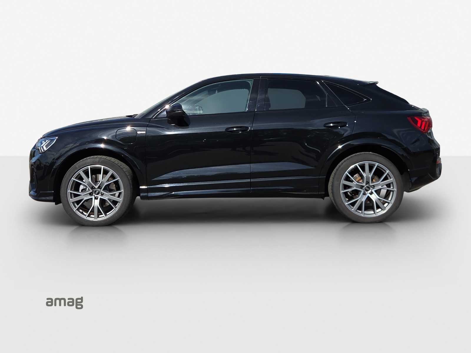AUDI Q3 Sportback 45 TFSI e S line Attraction S-tronic-image-1