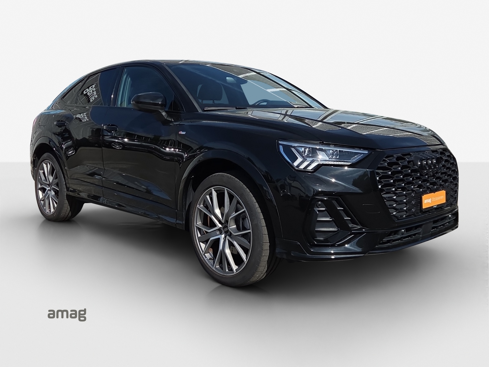 AUDI Q3 Sportback 45 TFSI e S line Attraction S-tronic-image-5