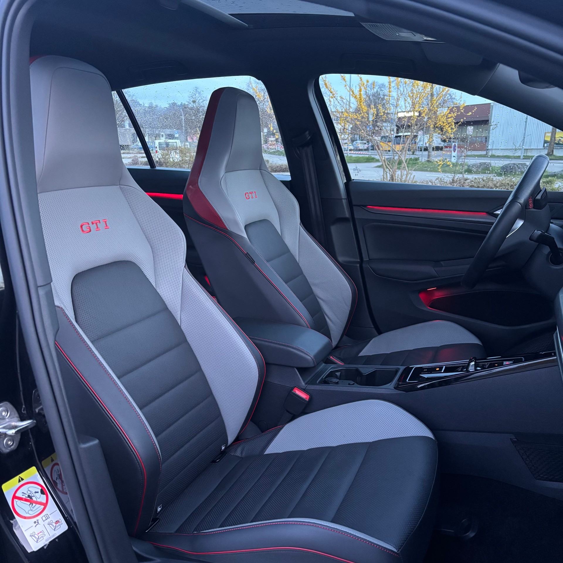 VW Golf 2.0 TSI GTI Clubsport DSG-image-3