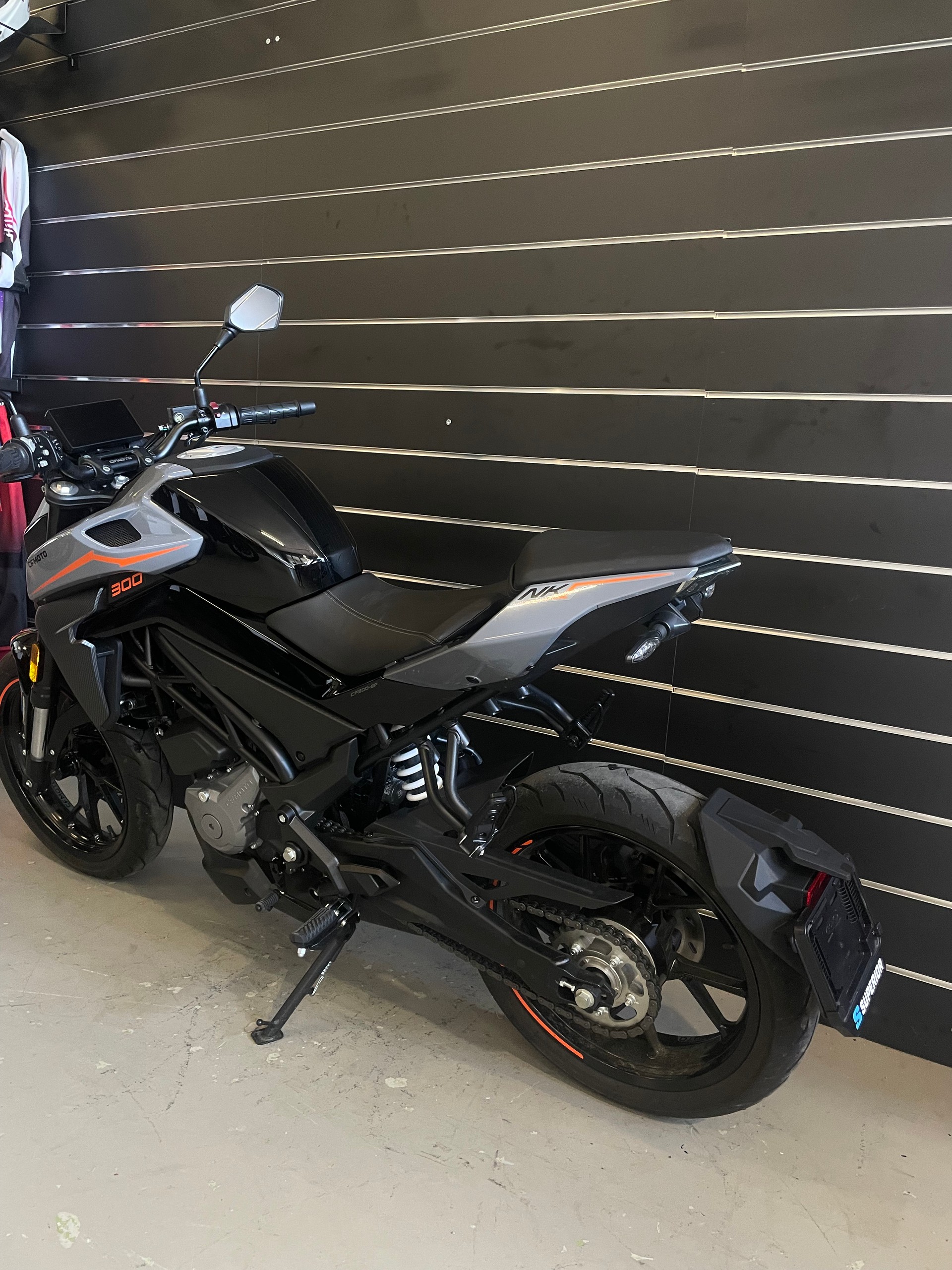 CF MOTO 300NK-image-5