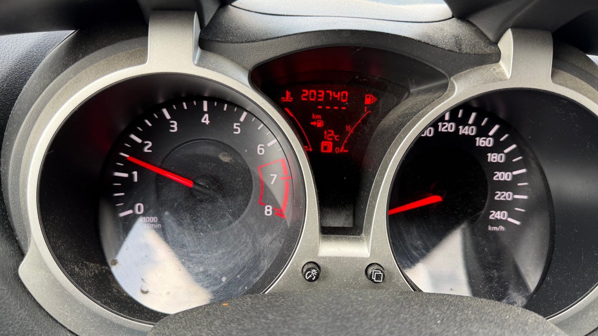 NISSAN Juke 1.6 DIG-T tekna-image-11