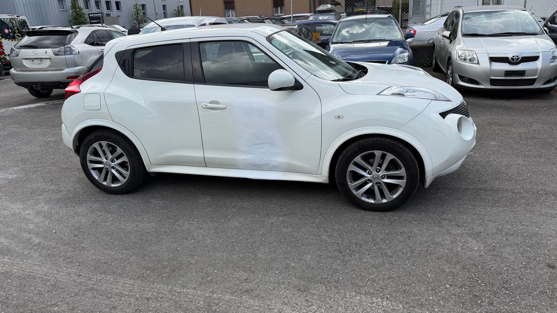 NISSAN Juke 1.6 DIG-T tekna-image-2