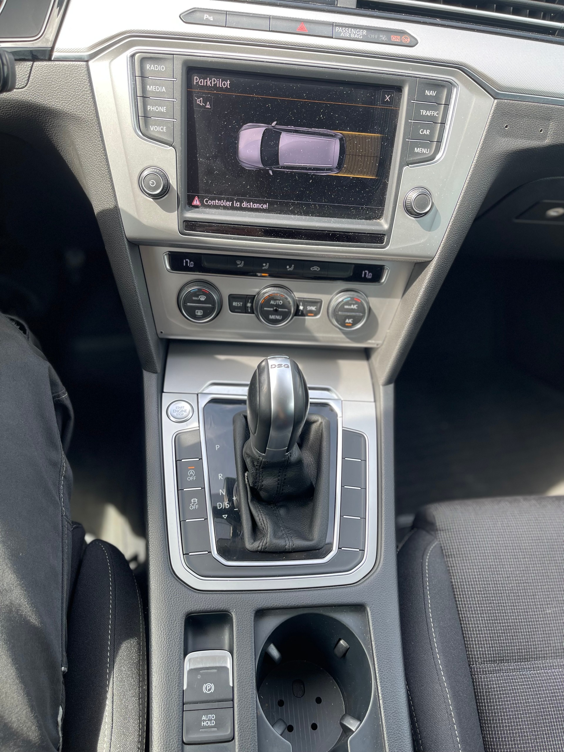 VW Passat Variant 2.0 TDI BMT Comfortline DSG 4Motion-image-12