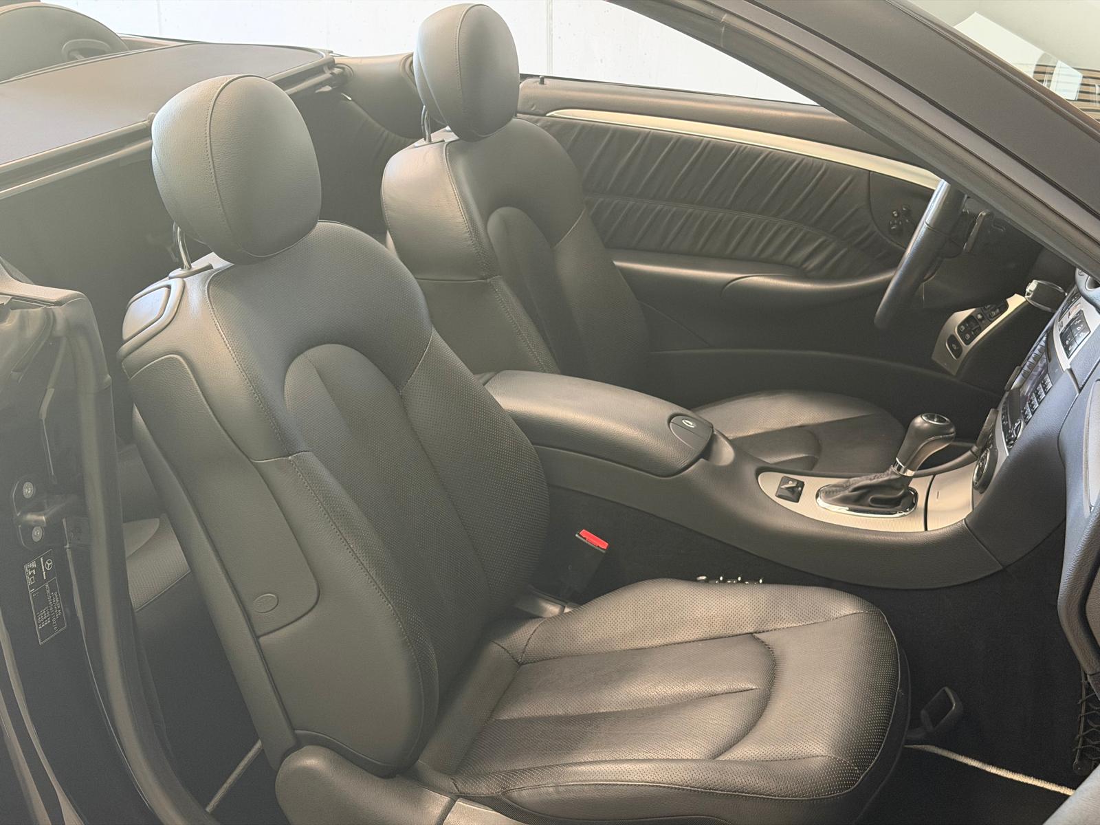 MERCEDES-BENZ CLK 350 Avantgarde 7G-Tronic-image-16