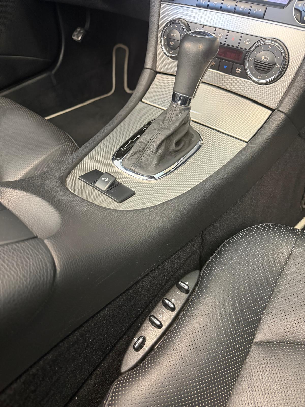 MERCEDES-BENZ CLK 350 Avantgarde 7G-Tronic-image-17