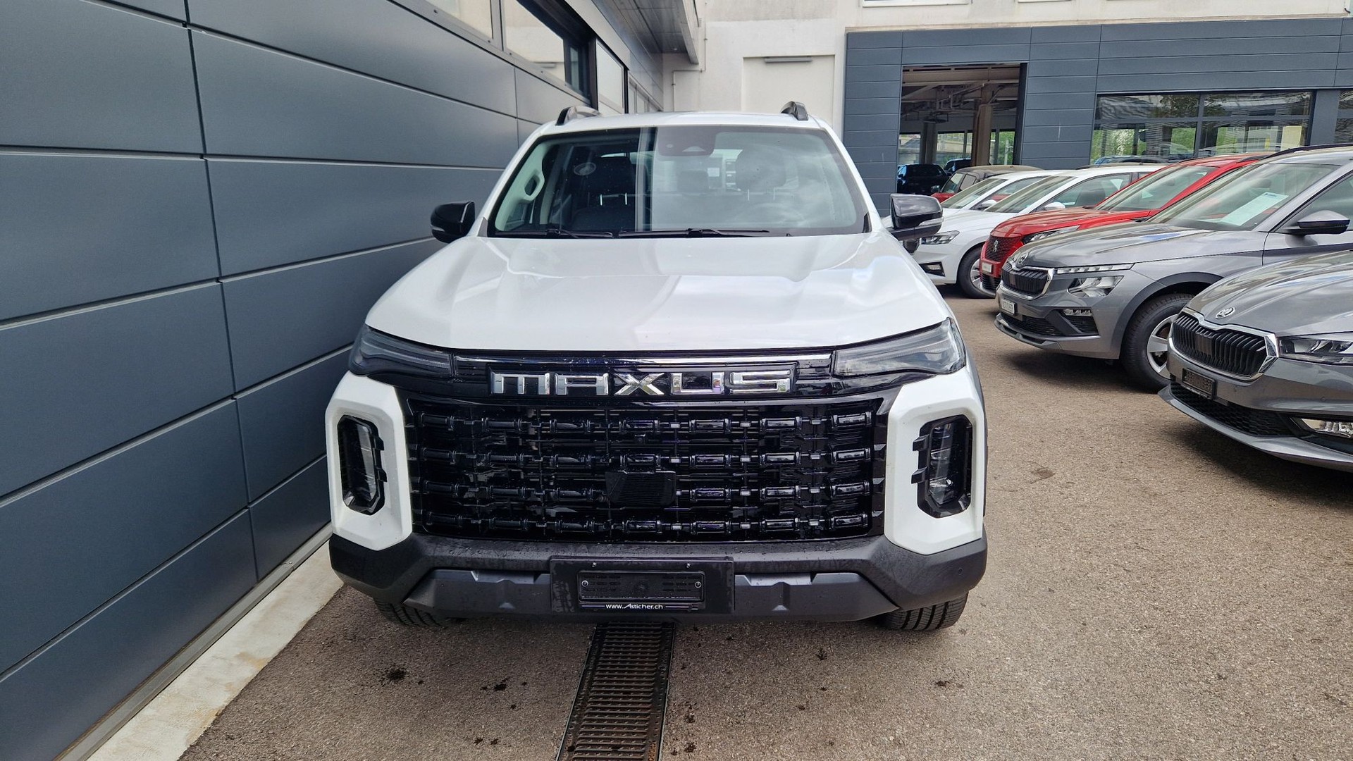 MAXUS T60 Max 2.0TDI 4x4 Autom Luxury-showroom-element-1