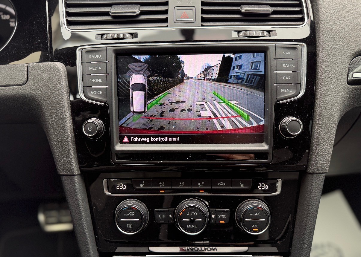 VW Golf 2.0 TSI R 4Motion DSG-image-11