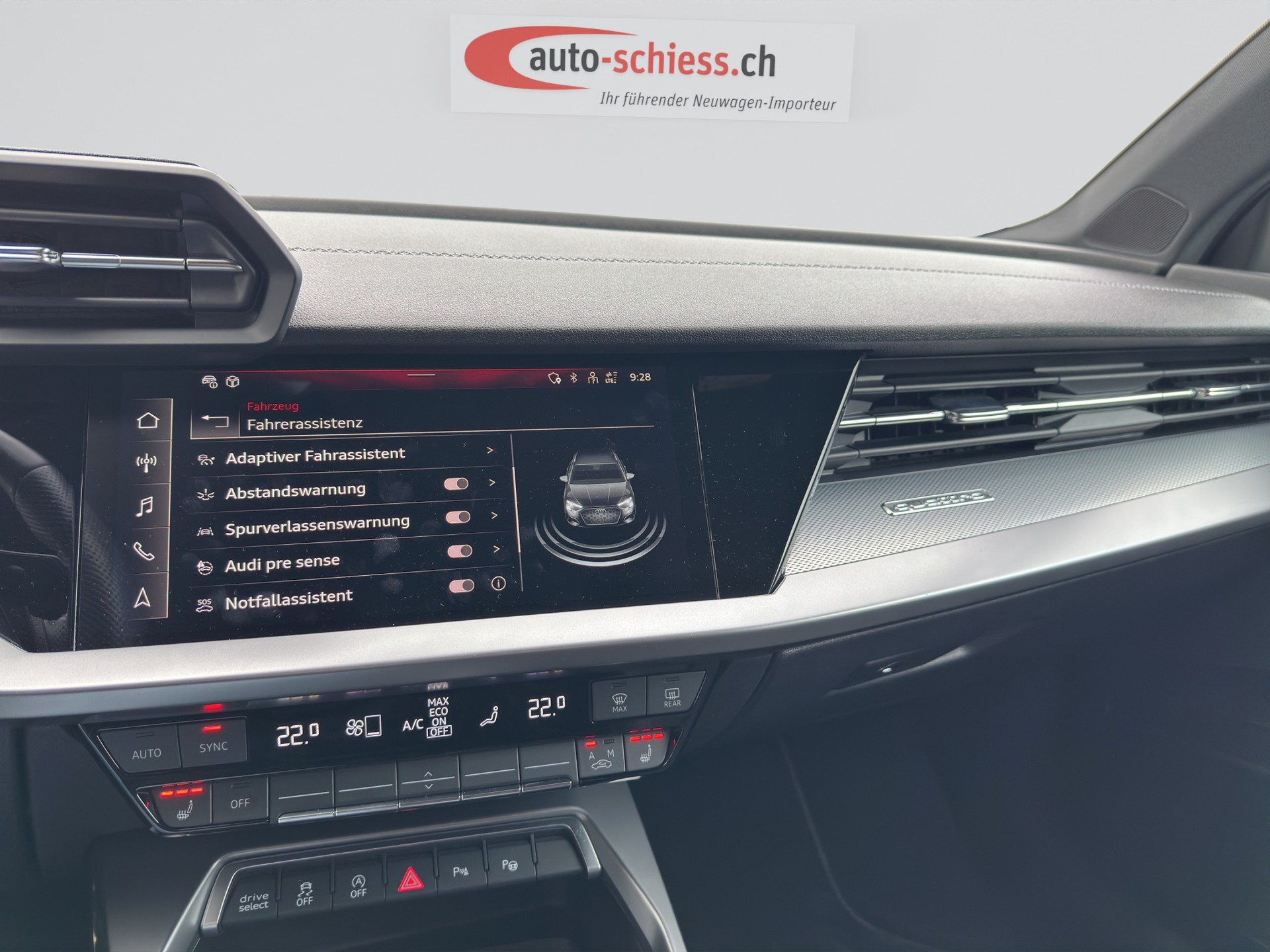 AUDI S3 Sportback 2.0 TFSI quattro Schwarz Plus S-tronic-image-12