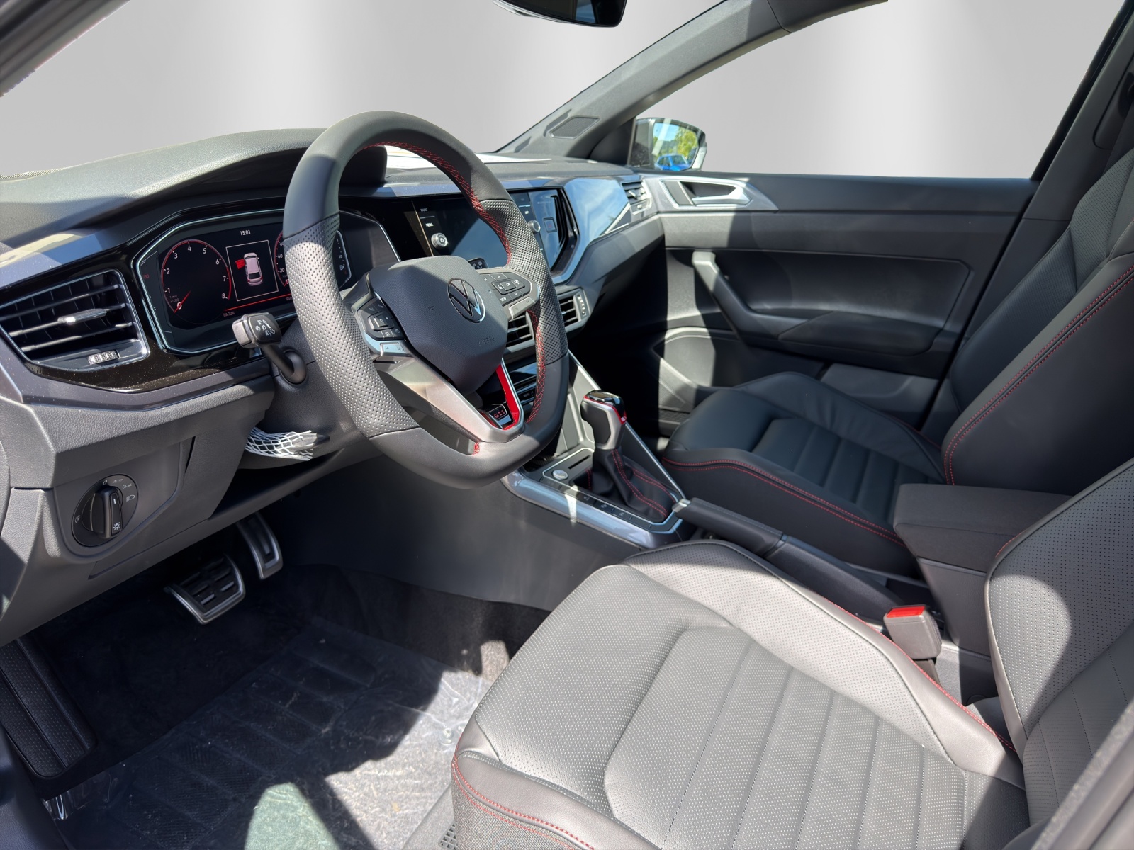VW Polo 2.0 TSI GTI DSG-image-8