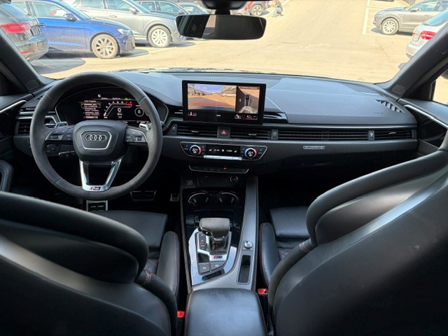 AUDI RS4 Avant 2.9 V6 TFSI quattro T-Tronic-image-12