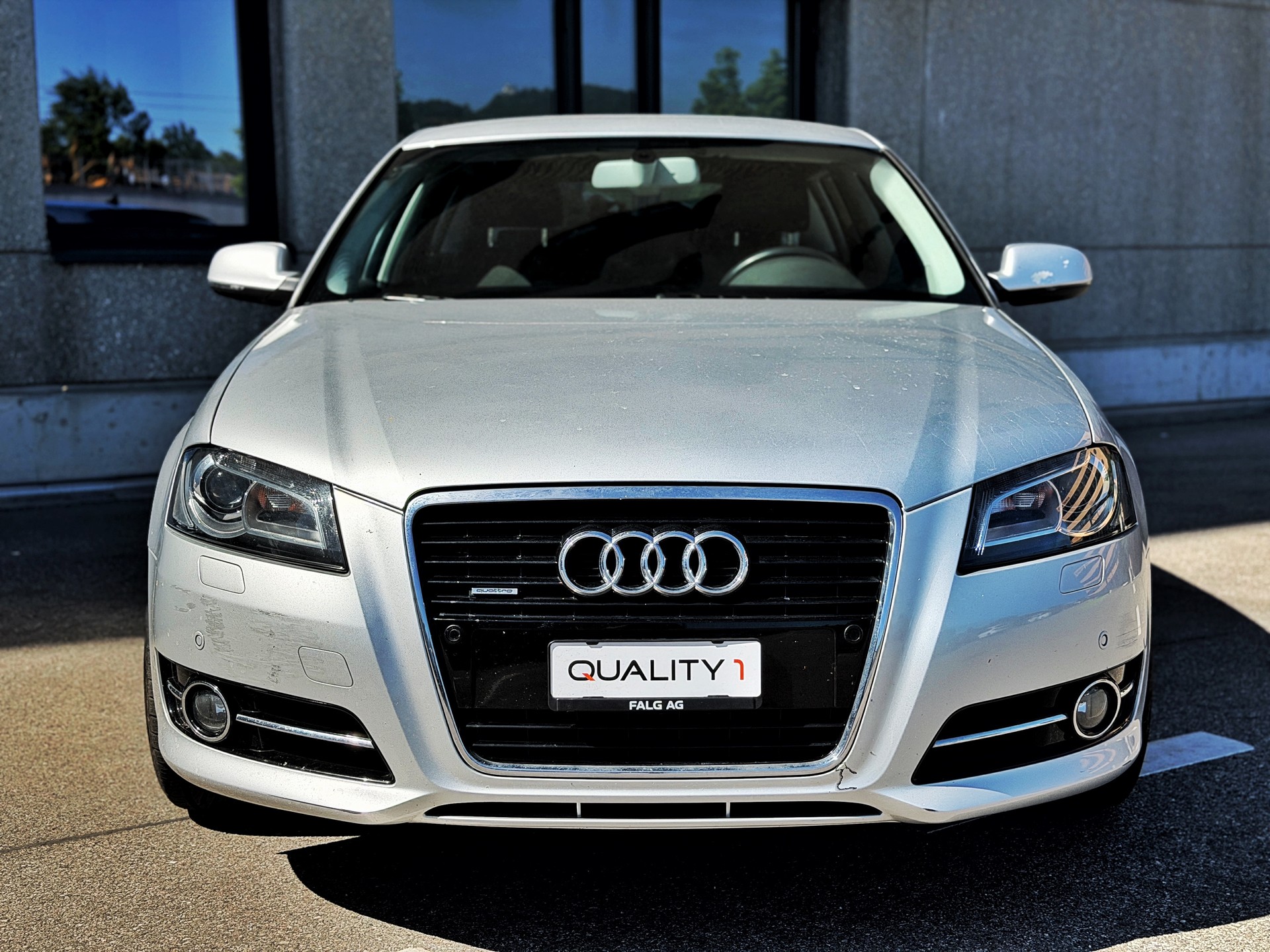 AUDI A3 Sportback 2.0 TFSI Ambition quattro S-tronic-image-6