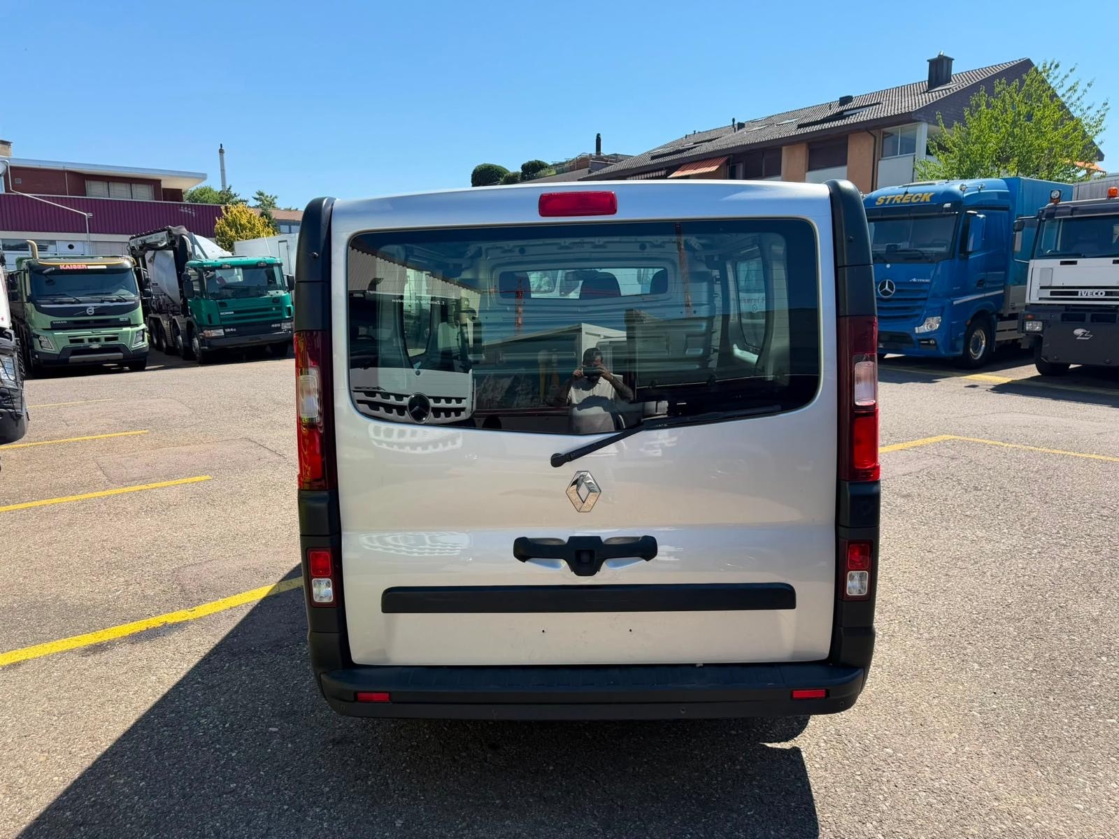RENAULT Trafic 2.0 Energy dCi 120 3.0t Business L1H1-image-5