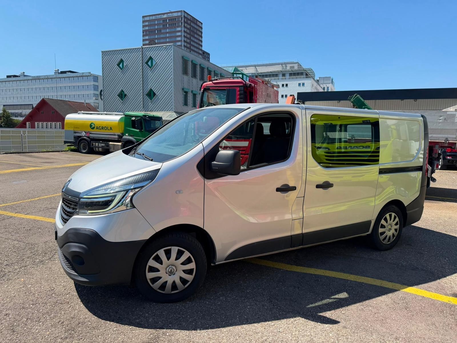 RENAULT Trafic 2.0 Energy dCi 120 3.0t Business L1H1-image-8