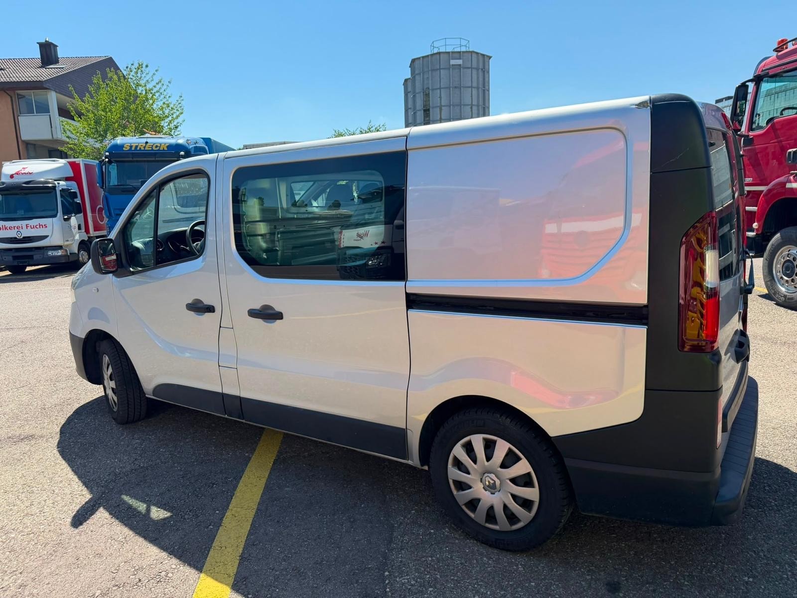 RENAULT Trafic 2.0 Energy dCi 120 3.0t Business L1H1-image-7
