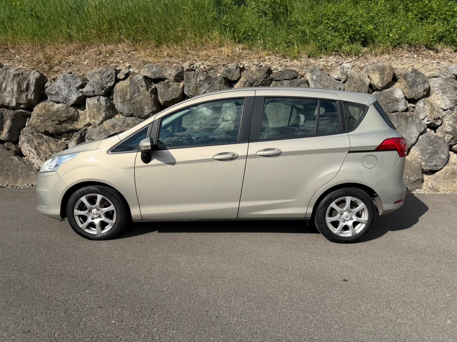 FORD B-Max 1.6 Ti-VCT Trend PowerShift-image-4