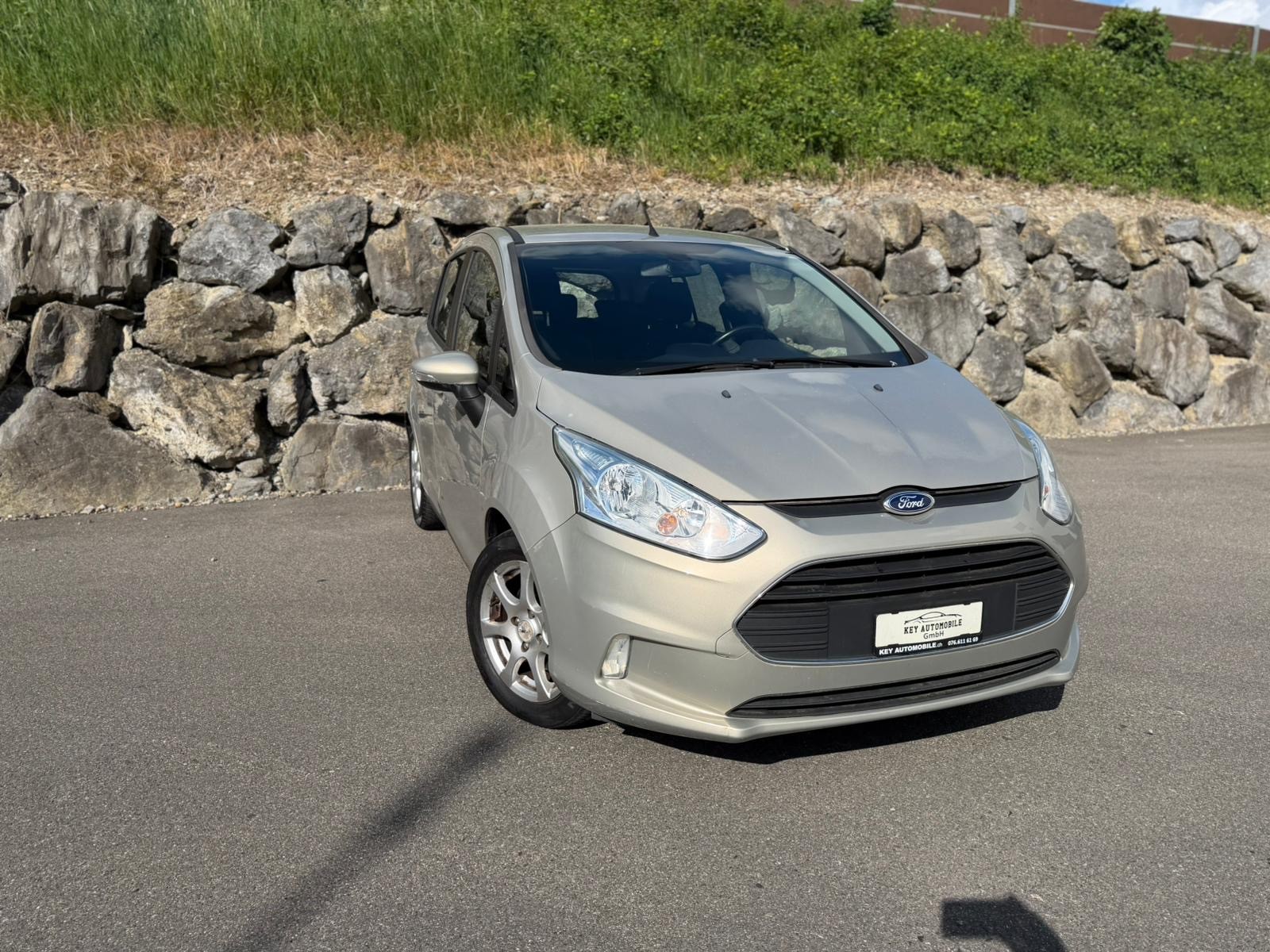FORD B-Max 1.6 Ti-VCT Trend PowerShift-image-1