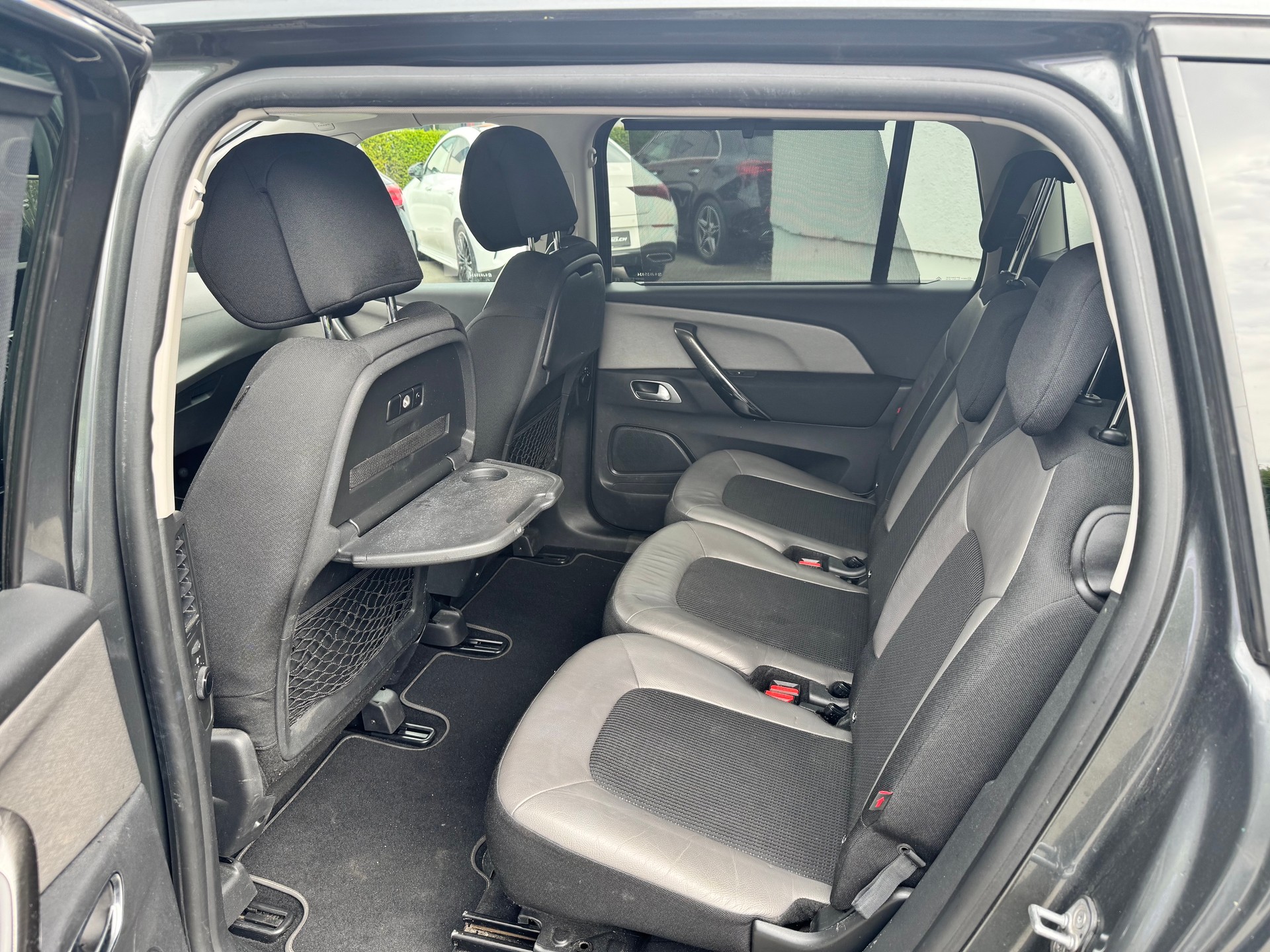 CITROEN Grand C4 Picasso 2.0 BlueHDi Shine EAT6-image-9