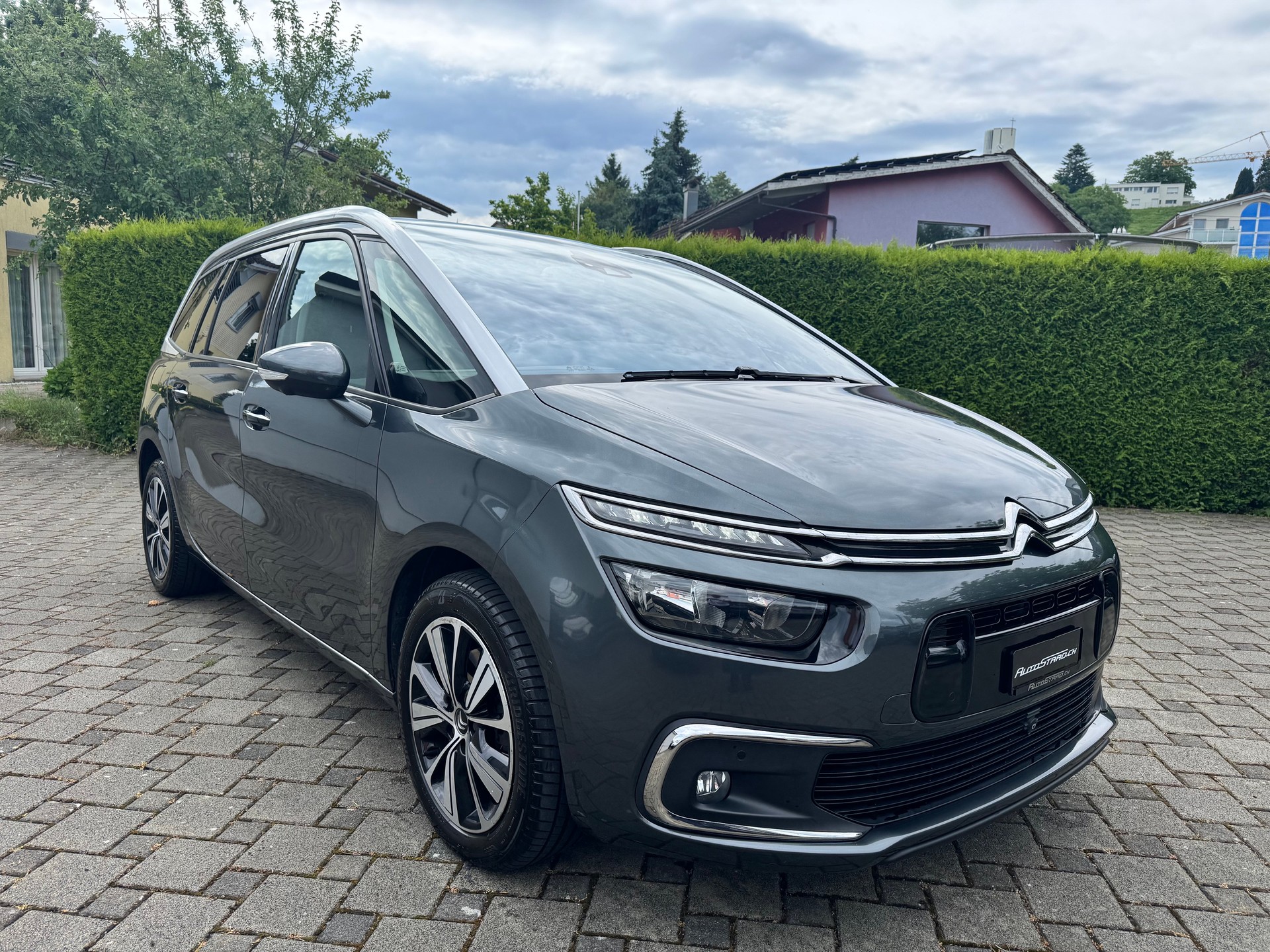 CITROEN Grand C4 Picasso 2.0 BlueHDi Shine EAT6-showroom-element-2