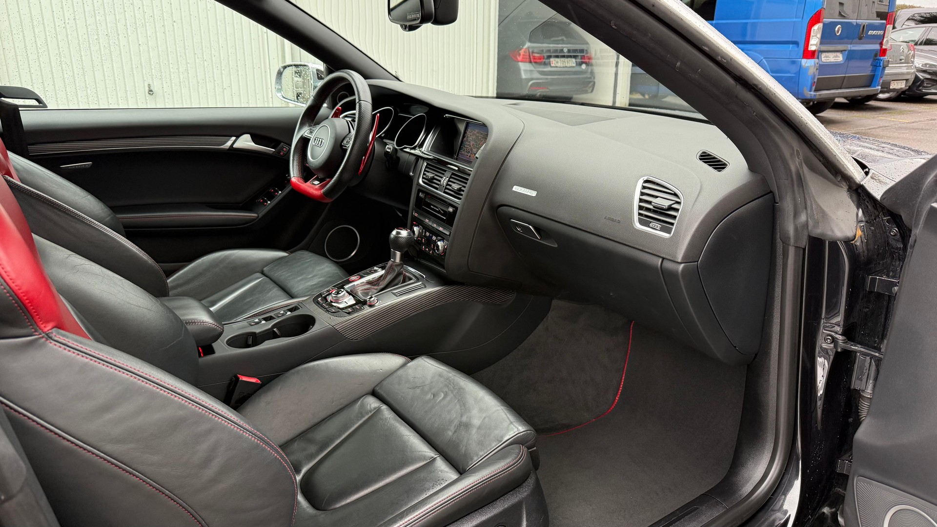 AUDI S5 Cabrio 3.0 TFSI quattro S-tronic-image-13