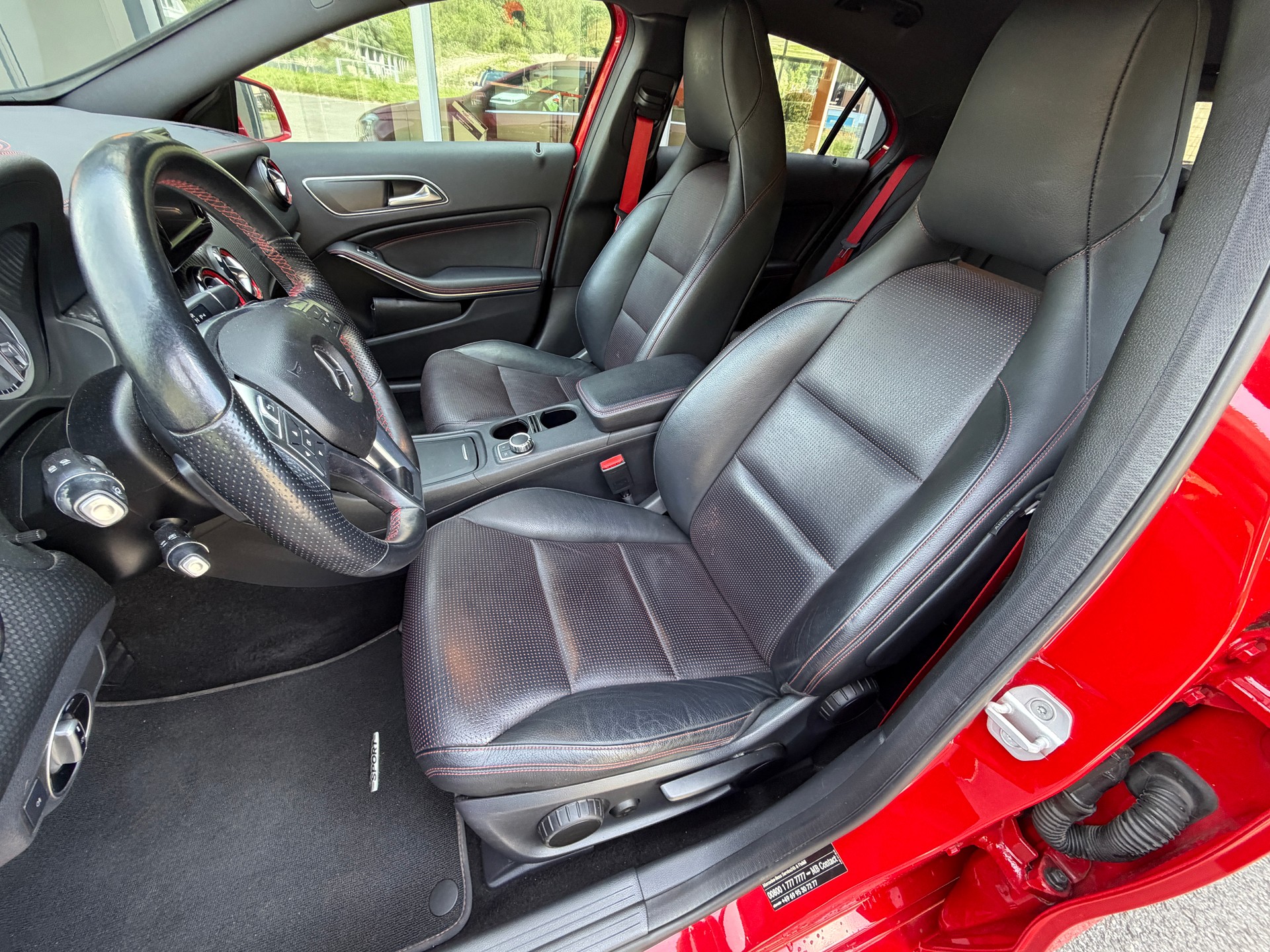 MERCEDES-BENZ A 250 Sport 7G-DCT-image-8
