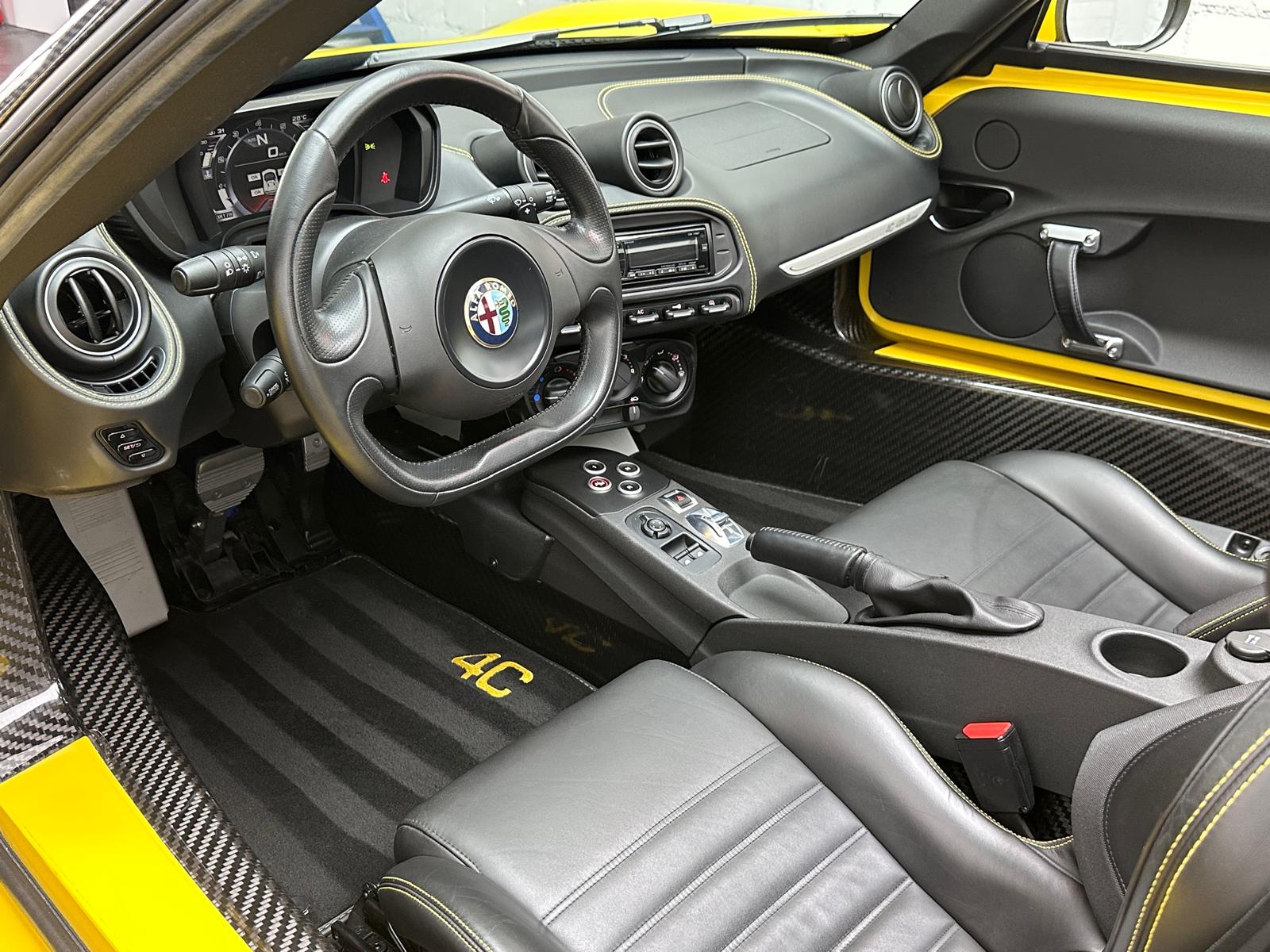 ALFA ROMEO 4C Spider 1750 TBi TCT-image-6