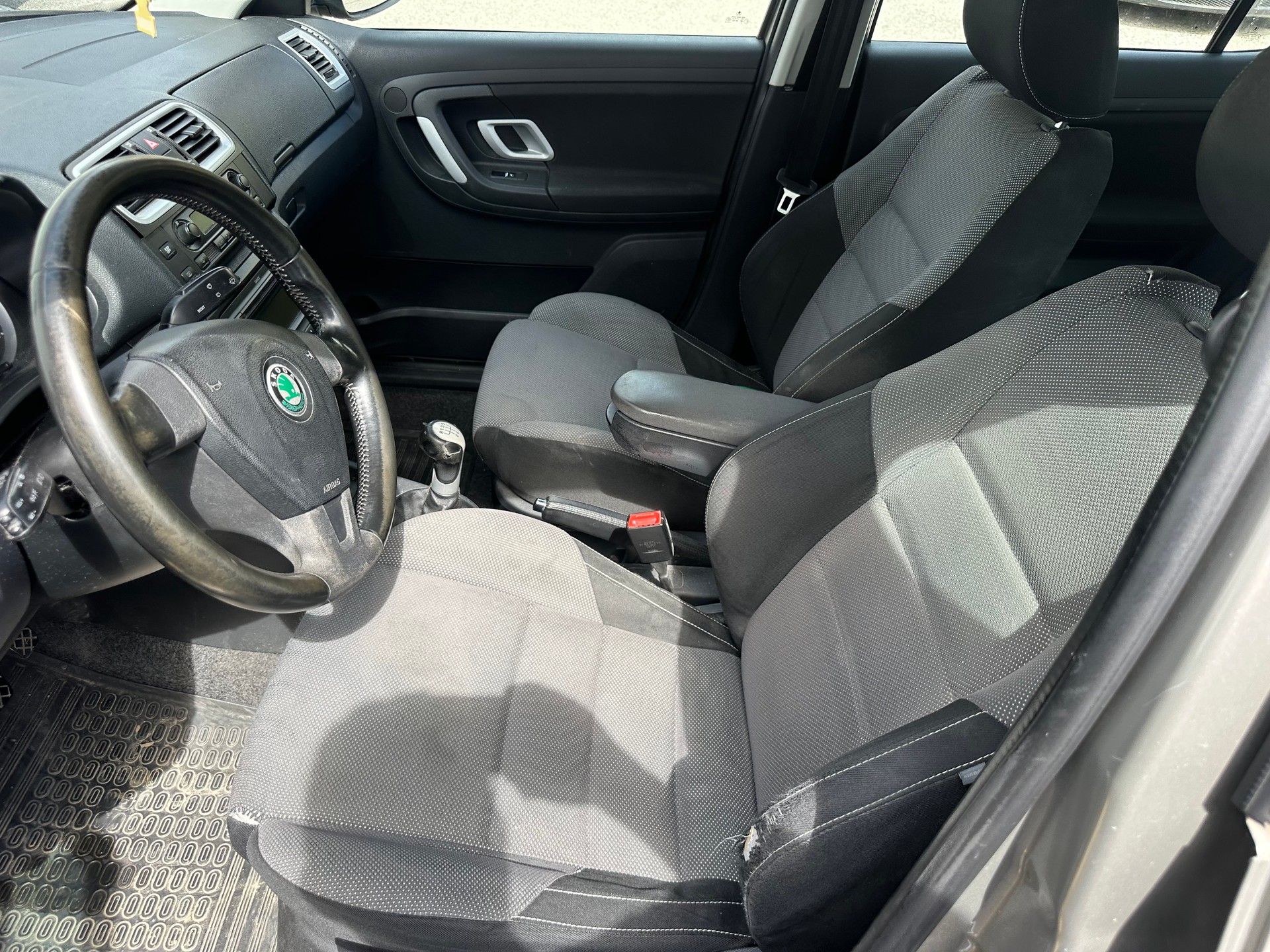 SKODA Fabia 1.4 TDI Classic-image-3