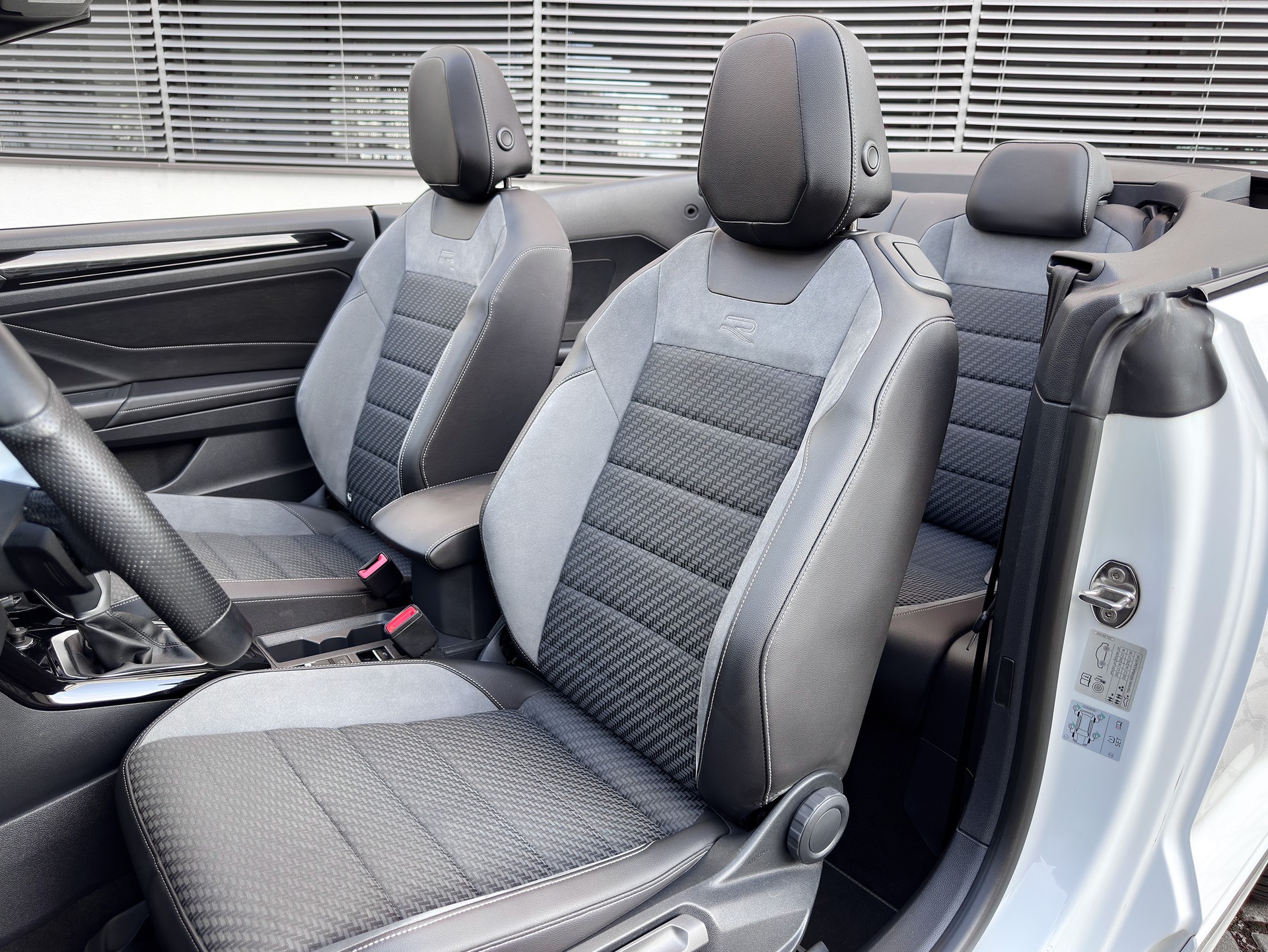 VW 1.5 TSI R-Line DSG-image-4