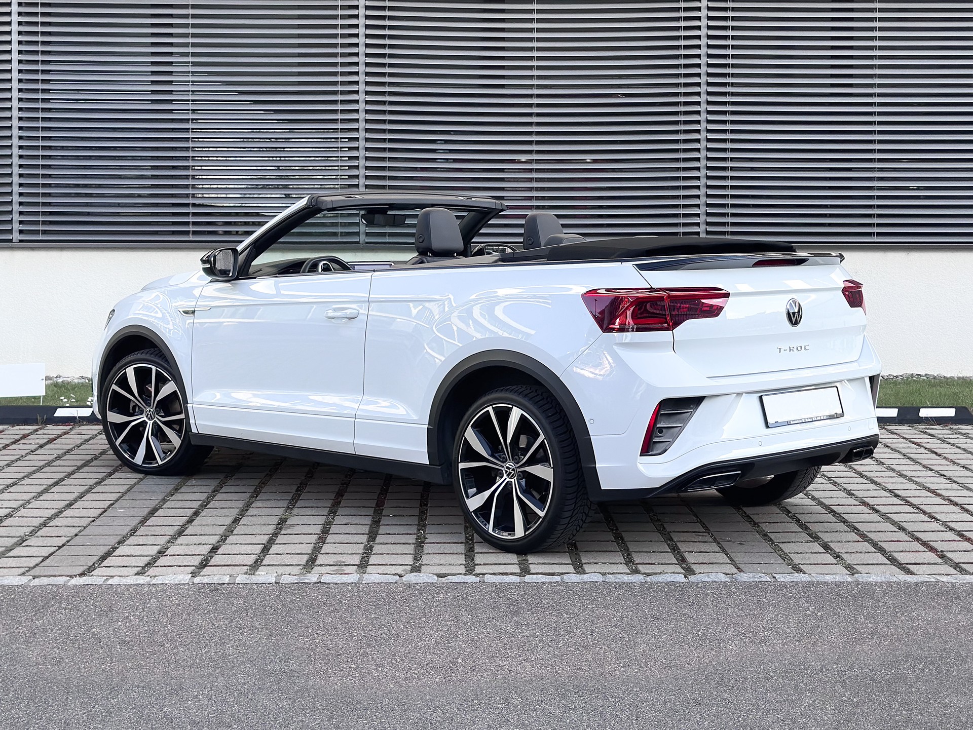 VW 1.5 TSI R-Line DSG-image-2