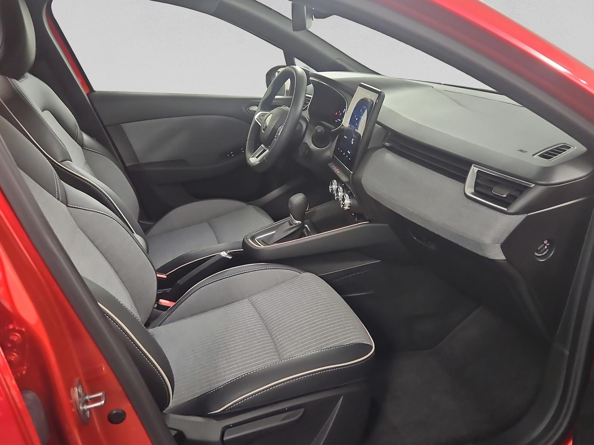 RENAULT Clio 1.6 E-Tech Techno-image-15