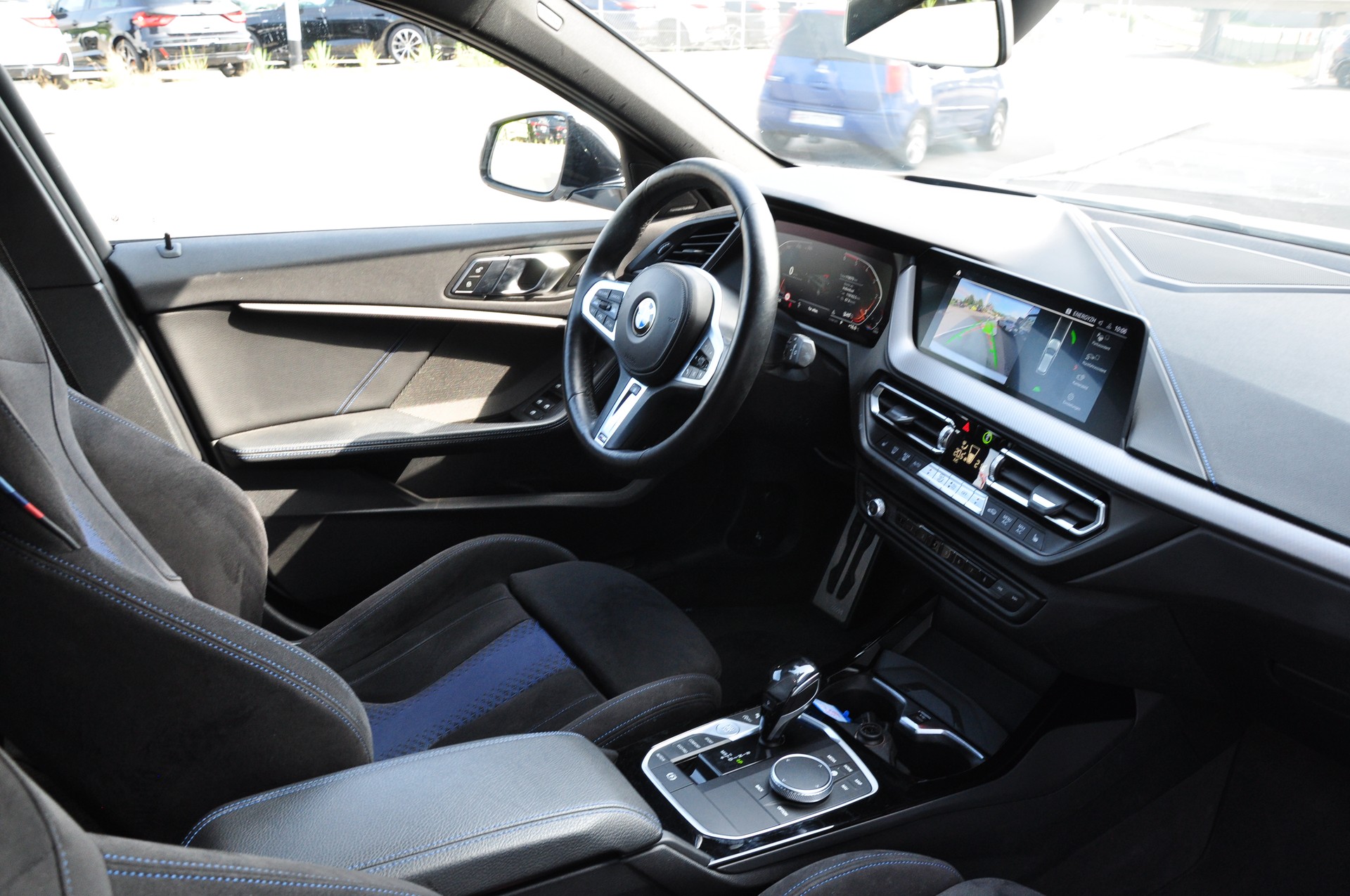 BMW 120d xDrive Steptronic Pure M Sport-image-15