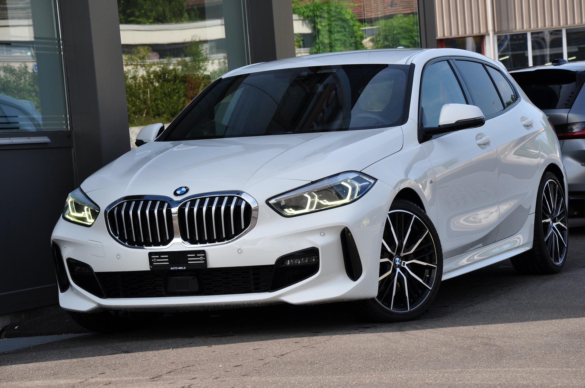 BMW 120d xDrive Steptronic Pure M Sport-image-1