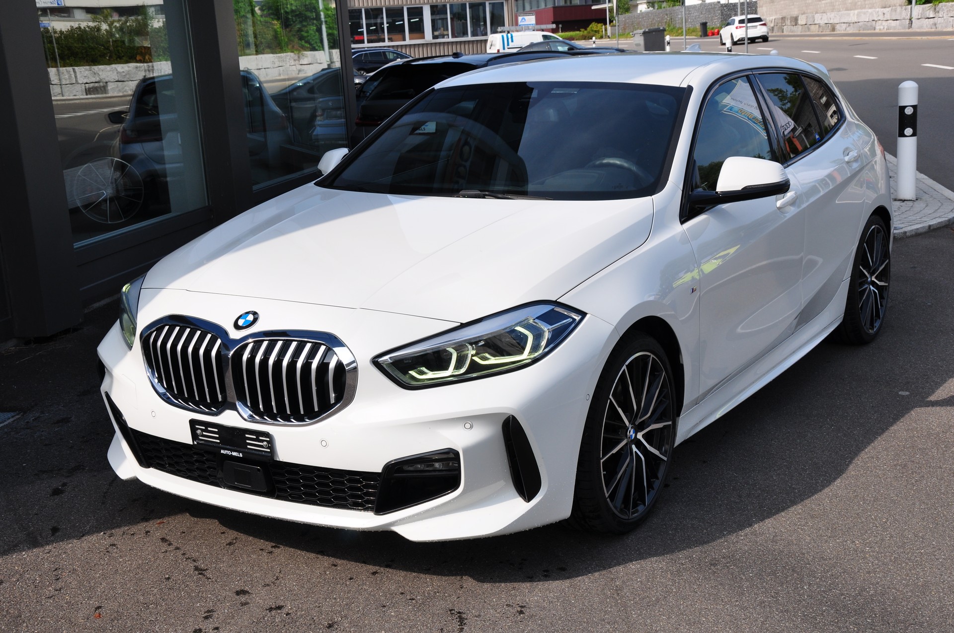 BMW 120d xDrive Steptronic Pure M Sport-image-13
