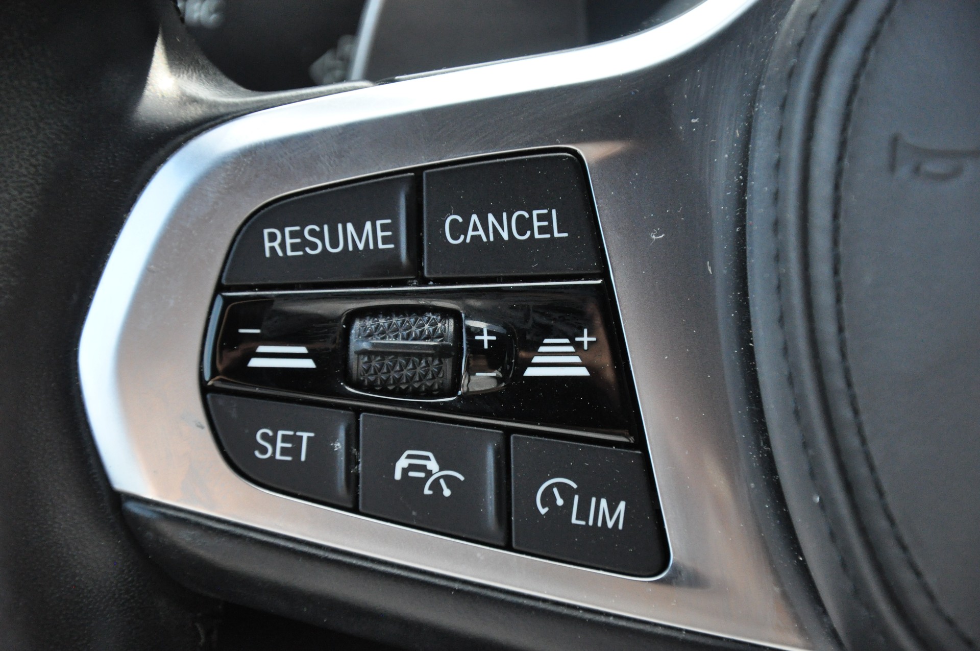 BMW 120d xDrive Steptronic Pure M Sport-image-18