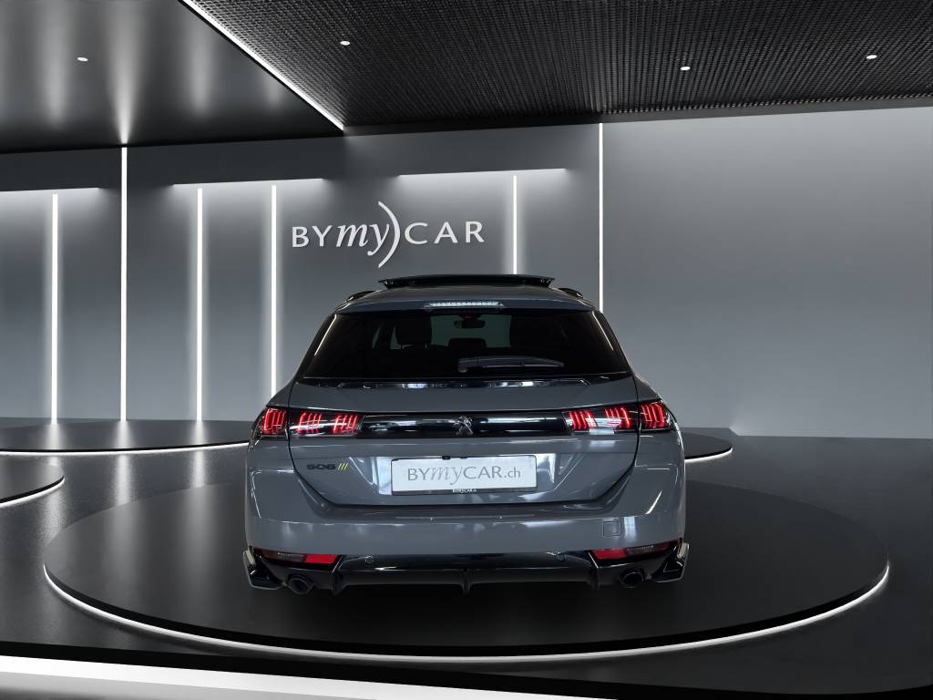 PEUGEOT 508 SW Hybrid4 360 e Sport Engineered //Toit ouvrant panoramique électrique/Caméra avant arrière/Nav. DAB+/Système Hi-Fi FOCAL-image-3