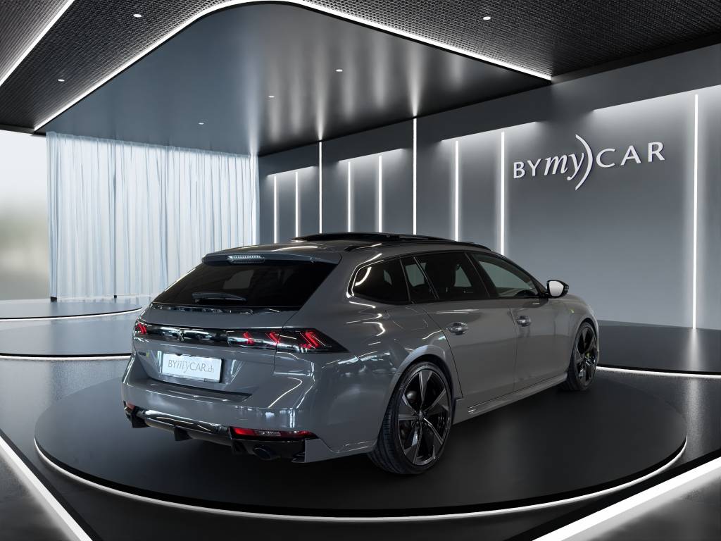 PEUGEOT 508 SW Hybrid4 360 e Sport Engineered //Toit ouvrant panoramique électrique/Caméra avant arrière/Nav. DAB+/Système Hi-Fi FOCAL-image-4