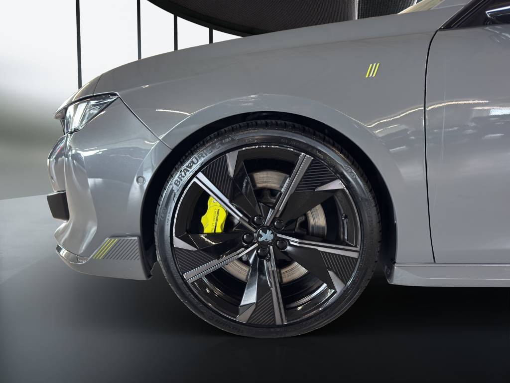 PEUGEOT 508 SW Hybrid4 360 e Sport Engineered //Toit ouvrant panoramique électrique/Caméra avant arrière/Nav. DAB+/Système Hi-Fi FOCAL-image-15