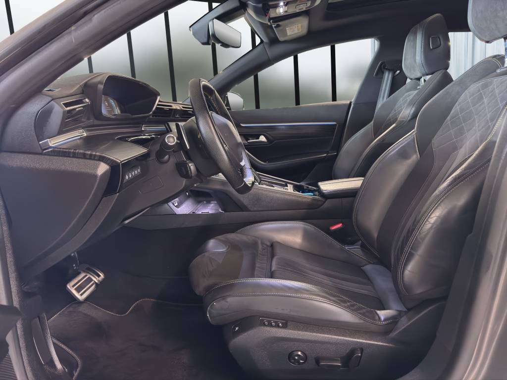 PEUGEOT 508 SW Hybrid4 360 e Sport Engineered //Toit ouvrant panoramique électrique/Caméra avant arrière/Nav. DAB+/Système Hi-Fi FOCAL-image-7