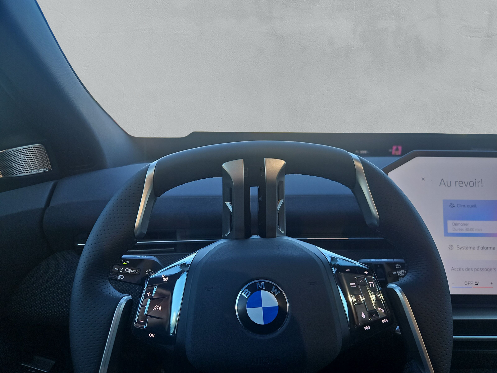 BMW iX3 50 xDrive M Sport-image-17