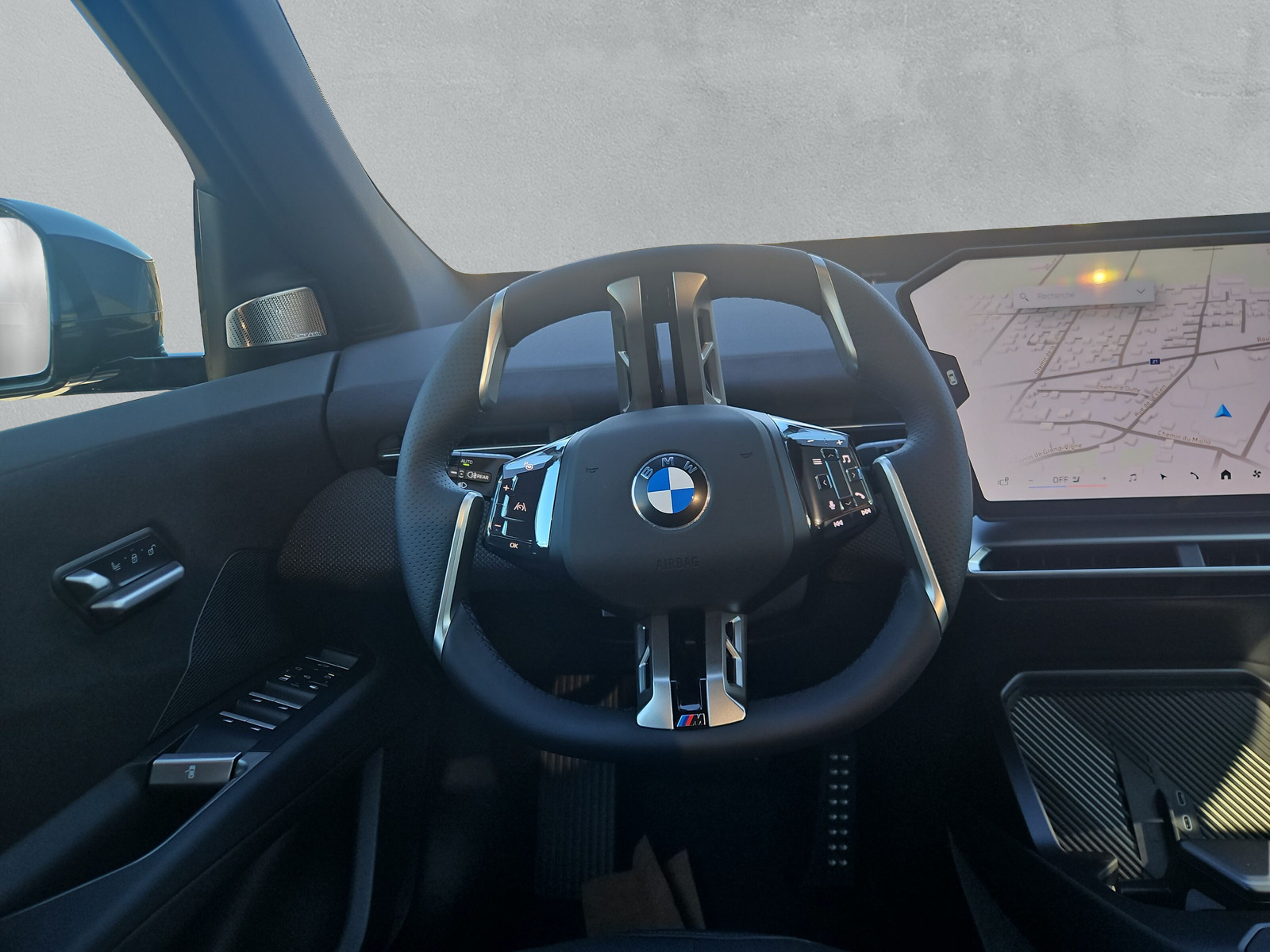 BMW iX3 50 xDrive M Sport-image-15